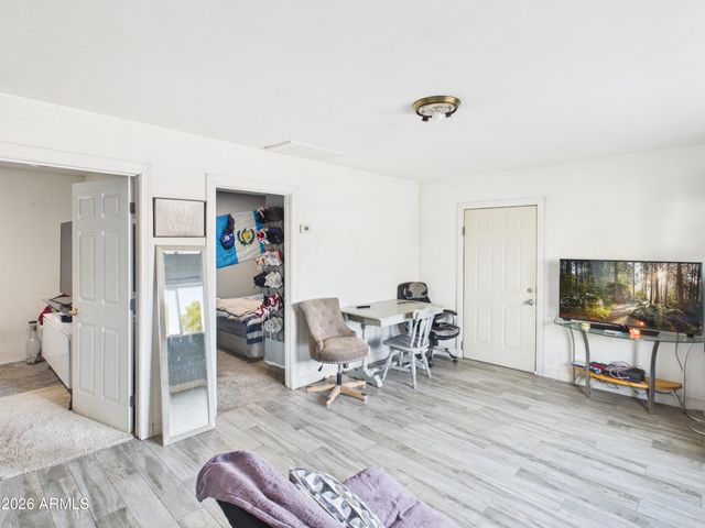 4604 S 5TH Street, Phoenix, AZ 85040