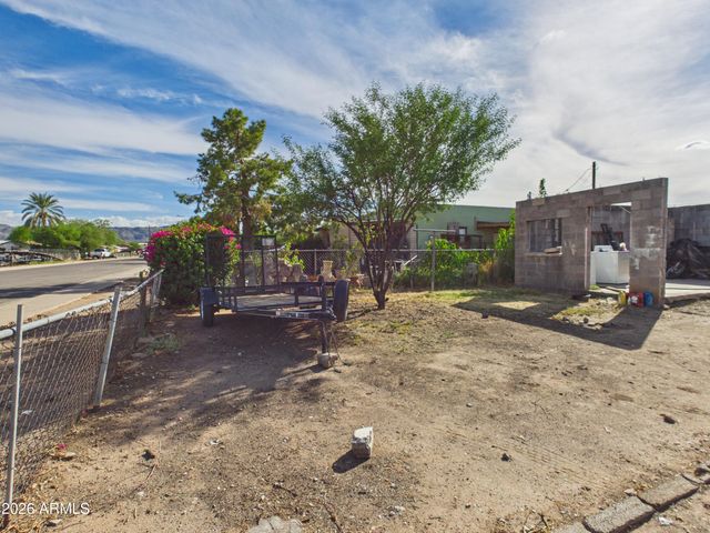4604 S 5TH Street, Phoenix, AZ 85040