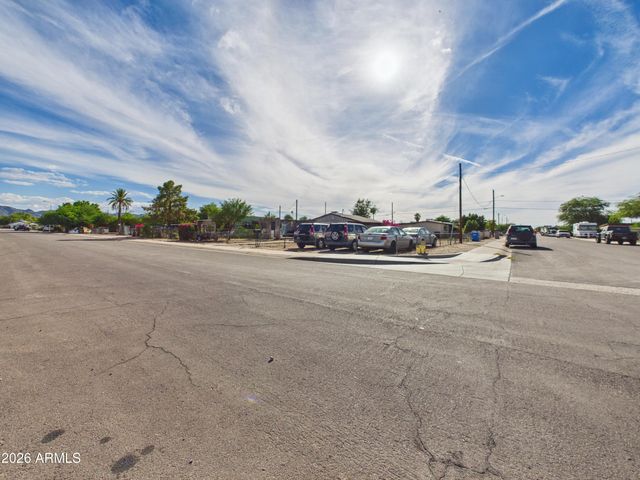 4604 S 5TH Street, Phoenix, AZ 85040
