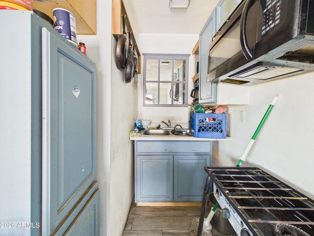 4604 S 5TH Street, Phoenix, AZ 85040