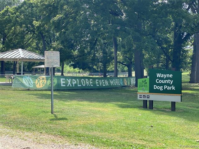 31050 Maplewood Street, Westland, MI 48185