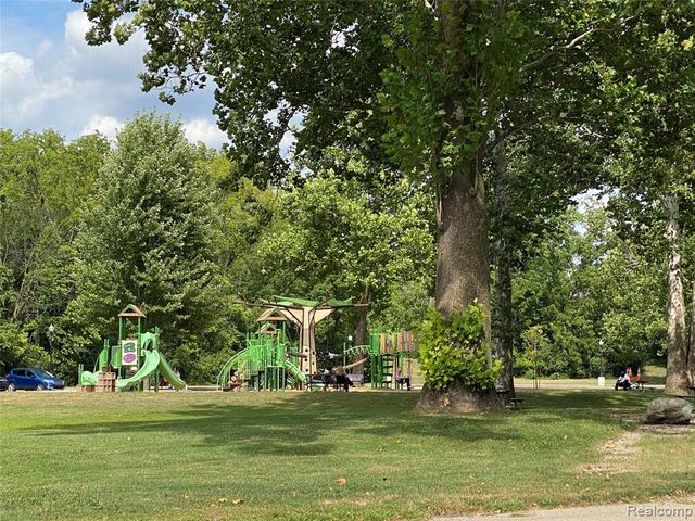 31050 Maplewood Street, Westland, MI 48185
