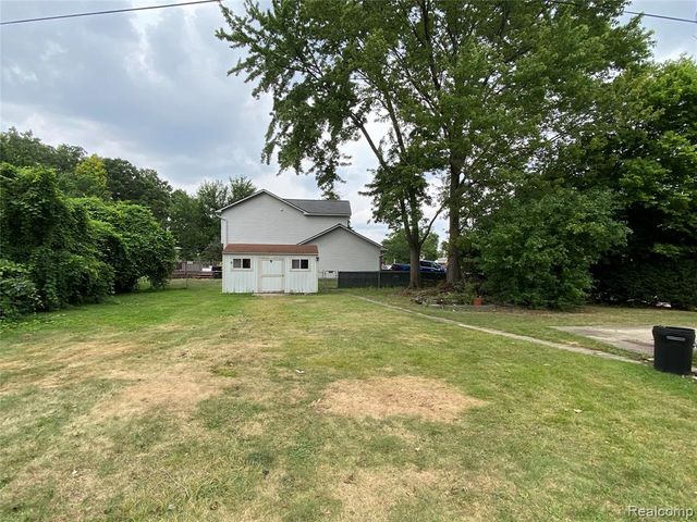 31050 Maplewood Street, Westland, MI 48185