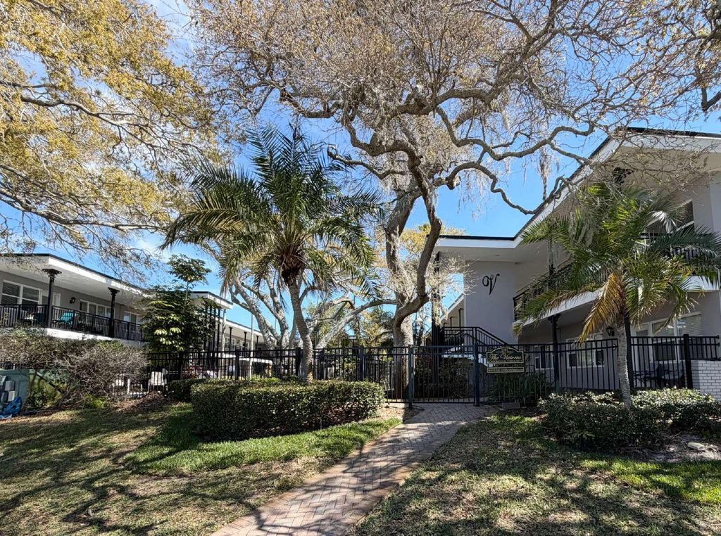 1101 VICTORIA DRIVE 23, Dunedin, FL 34698