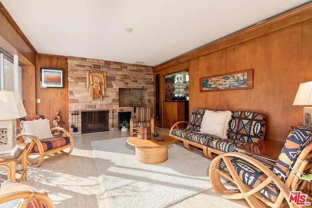 213 S Rodeo Drive, Beverly Hills, CA 90212