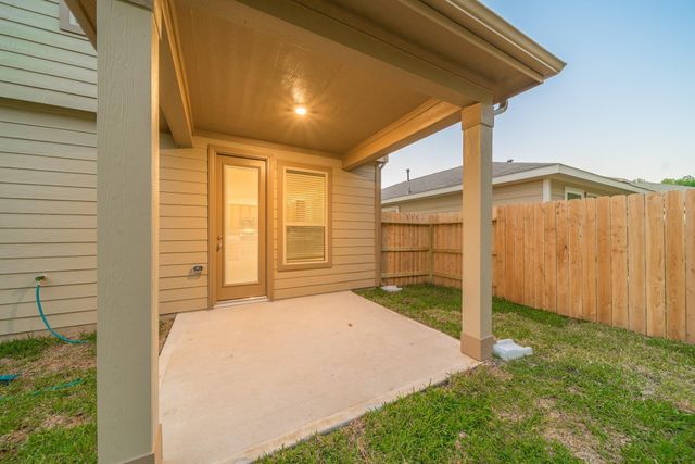 27618 Mesabe Drive, Magnolia, TX 77354