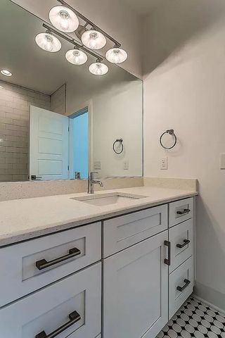 2423B Batavia St, Nashville, TN 37208