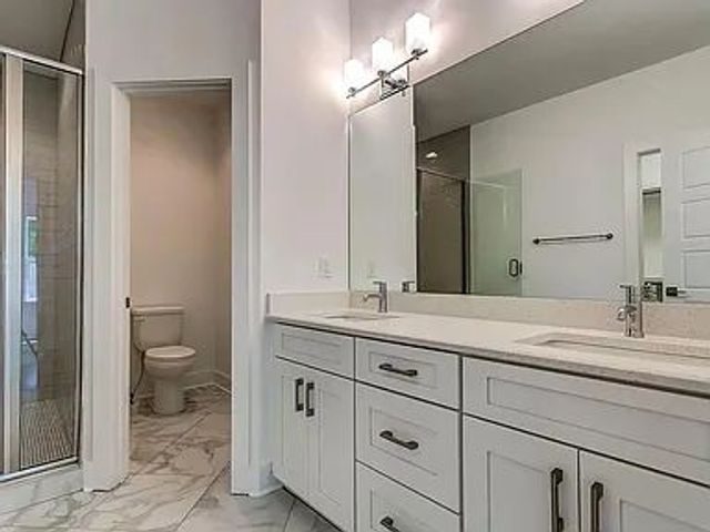 2423B Batavia St, Nashville, TN 37208