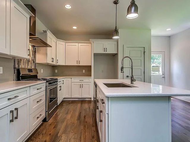 2423B Batavia St, Nashville, TN 37208
