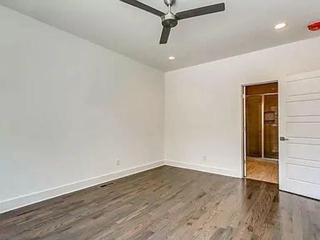 2423B Batavia St, Nashville, TN 37208