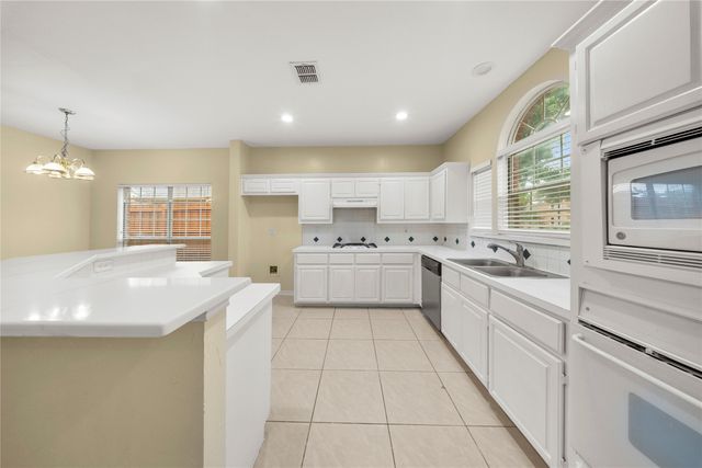2808 Barksdale Drive, Plano, TX 75025