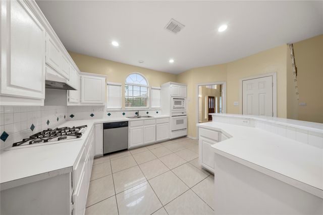2808 Barksdale Drive, Plano, TX 75025
