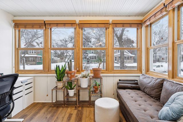 904 Dayton Avenue, Saint Paul, MN 55104