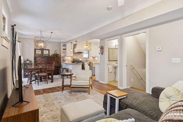 904 Dayton Avenue, Saint Paul, MN 55104