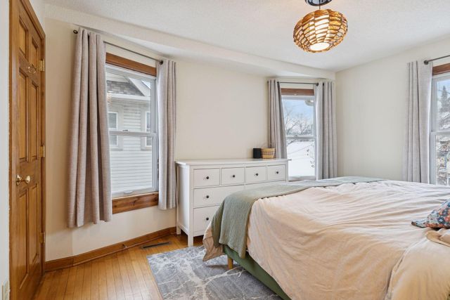 904 Dayton Avenue, Saint Paul, MN 55104