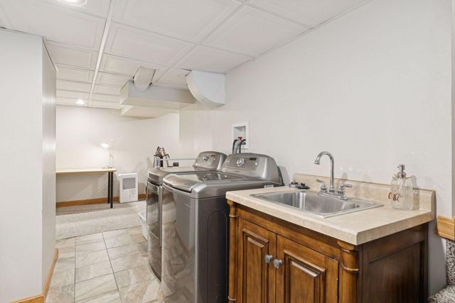 904 Dayton Avenue, Saint Paul, MN 55104