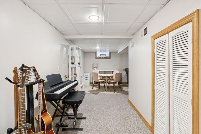 904 Dayton Avenue, Saint Paul, MN 55104