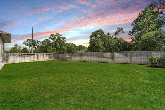 9339 Galloway Woods Trail, Tomball, TX 77375