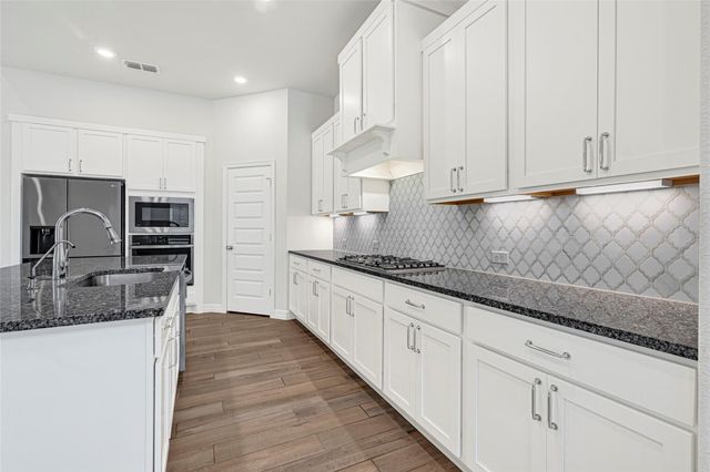 9339 Galloway Woods Trail, Tomball, TX 77375