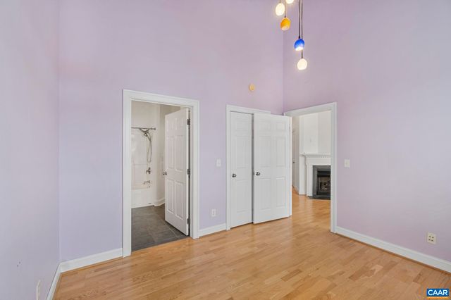 949 Glenwood Station Ln Unit 202, Charlottesville, VA 22901