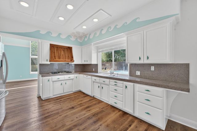 8442 Cobble Creek Ln, Orangevale, CA 95662