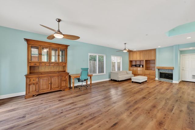 8442 Cobble Creek Ln, Orangevale, CA 95662