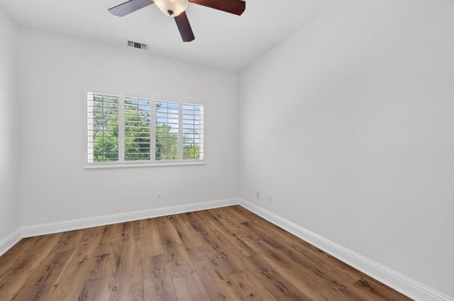 8442 Cobble Creek Ln, Orangevale, CA 95662