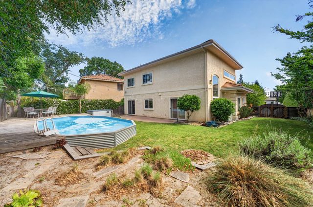 8442 Cobble Creek Ln, Orangevale, CA 95662