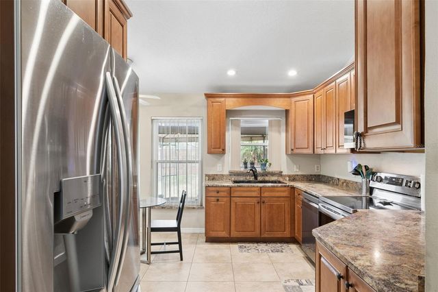319 STERLING LAKE DRIVE, Ocoee, FL 34761