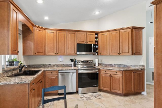 319 STERLING LAKE DRIVE, Ocoee, FL 34761