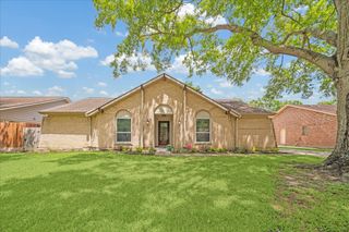 1719 Shannon Valley Drive, Houston, TX 77077