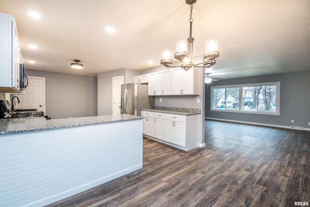 203 EATON Avenue, Bartonville, IL 61607