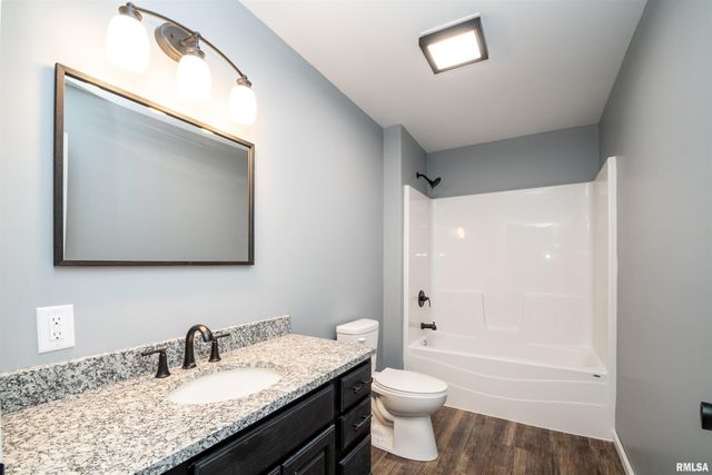 203 EATON Avenue, Bartonville, IL 61607