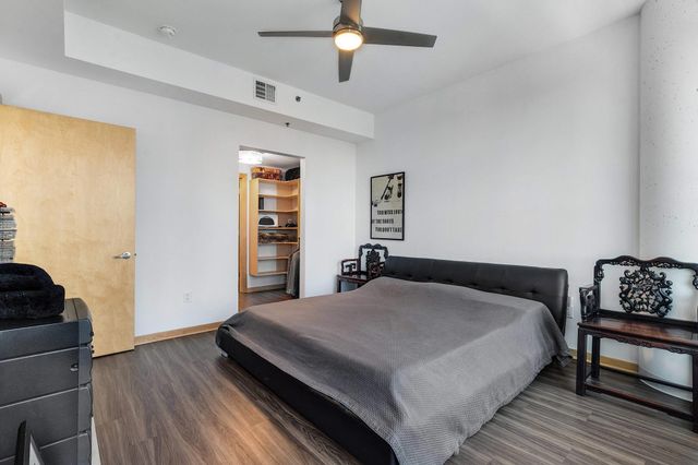 740 Portland Avenue 1005, Minneapolis, MN 55415