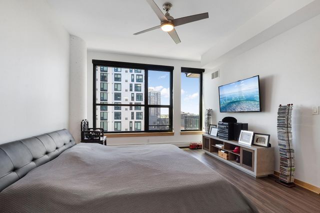 740 Portland Avenue 1005, Minneapolis, MN 55415