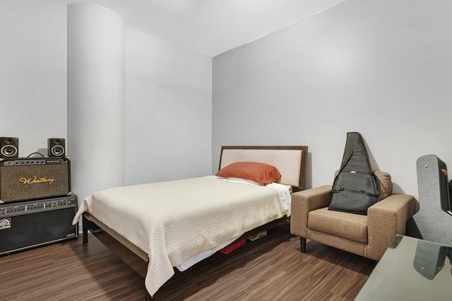 740 Portland Avenue 1005, Minneapolis, MN 55415