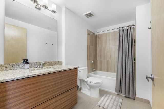 740 Portland Avenue 1005, Minneapolis, MN 55415