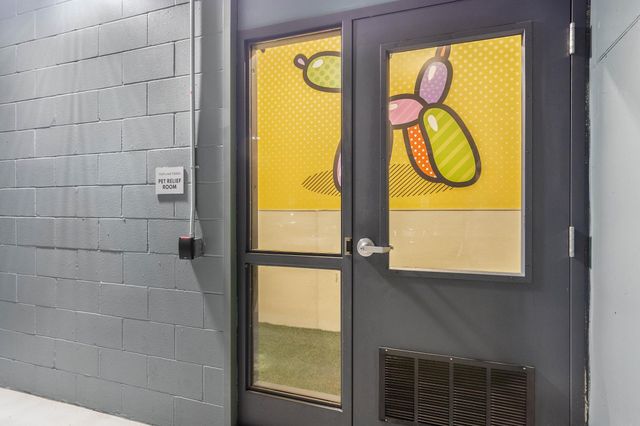 740 Portland Avenue 1005, Minneapolis, MN 55415