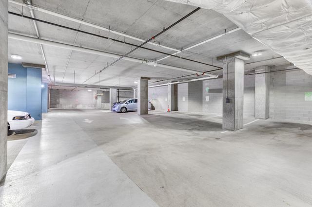 740 Portland Avenue 1005, Minneapolis, MN 55415