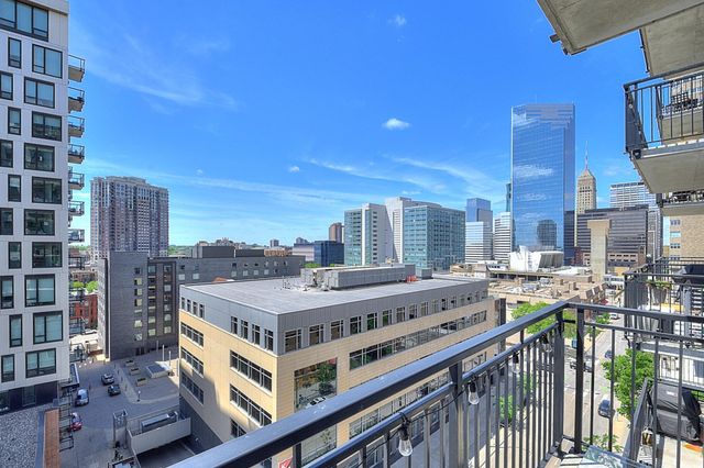 740 Portland Avenue 1005, Minneapolis, MN 55415
