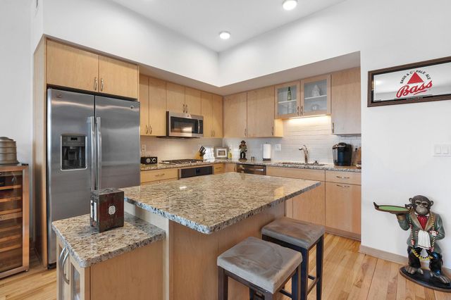 740 Portland Avenue 1005, Minneapolis, MN 55415