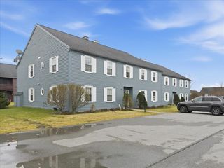 148 N Twin Oaks Terrace # 148, South Burlington, VT 05403