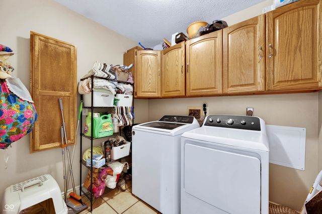 2823 Whitney Way, Seymour, IN 47274