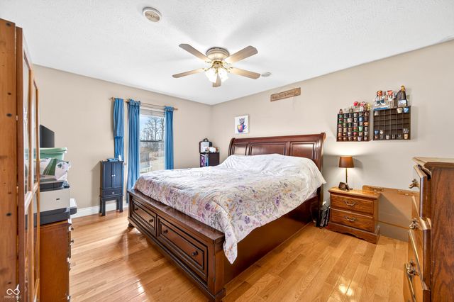 2823 Whitney Way, Seymour, IN 47274