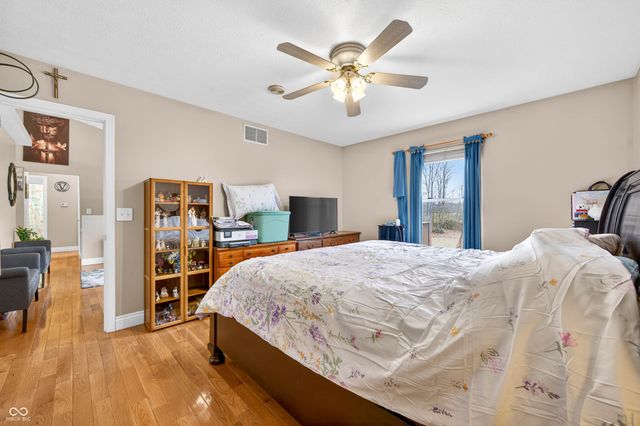 2823 Whitney Way, Seymour, IN 47274