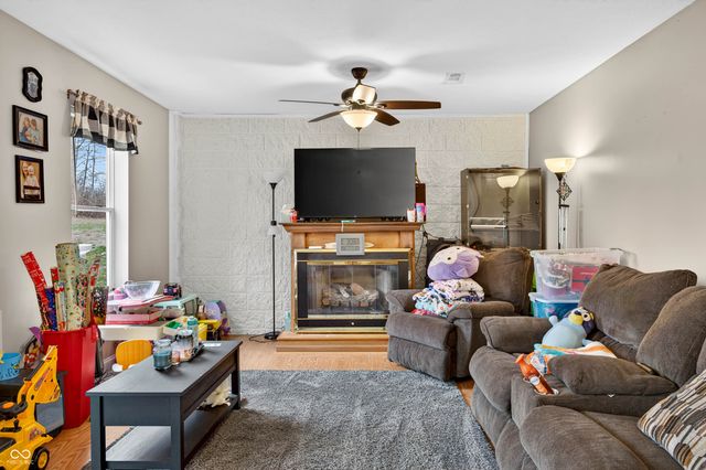 2823 Whitney Way, Seymour, IN 47274