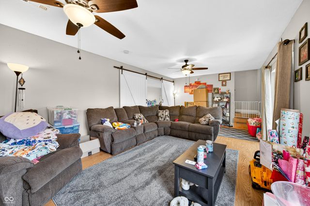 2823 Whitney Way, Seymour, IN 47274