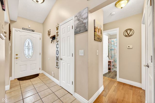 2823 Whitney Way, Seymour, IN 47274