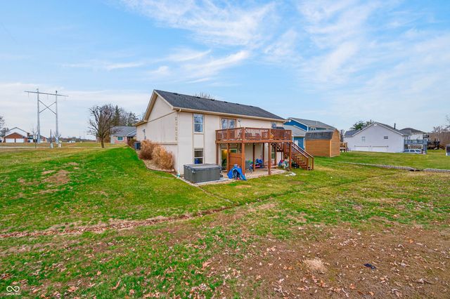 2823 Whitney Way, Seymour, IN 47274