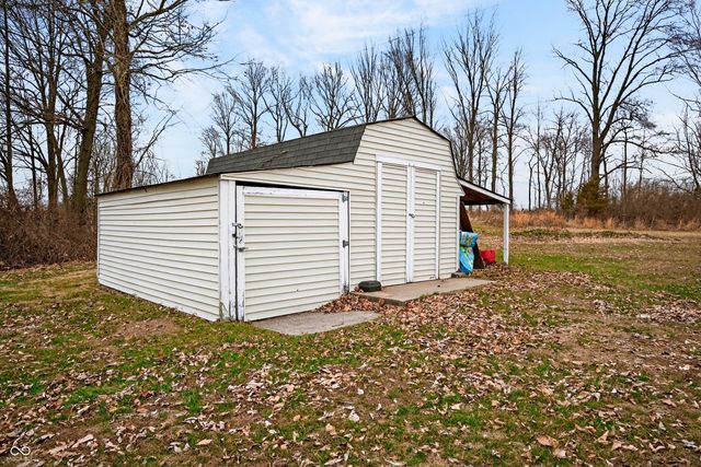 2823 Whitney Way, Seymour, IN 47274